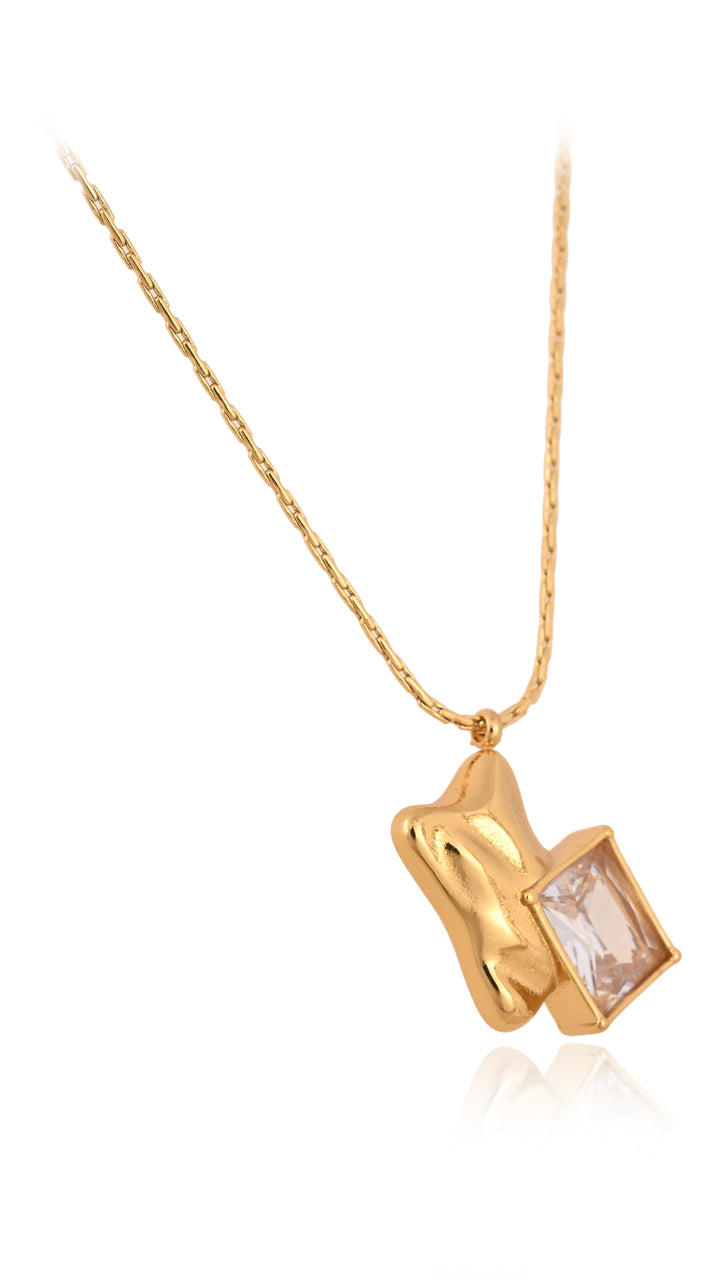 Bloom Pendant With Chain