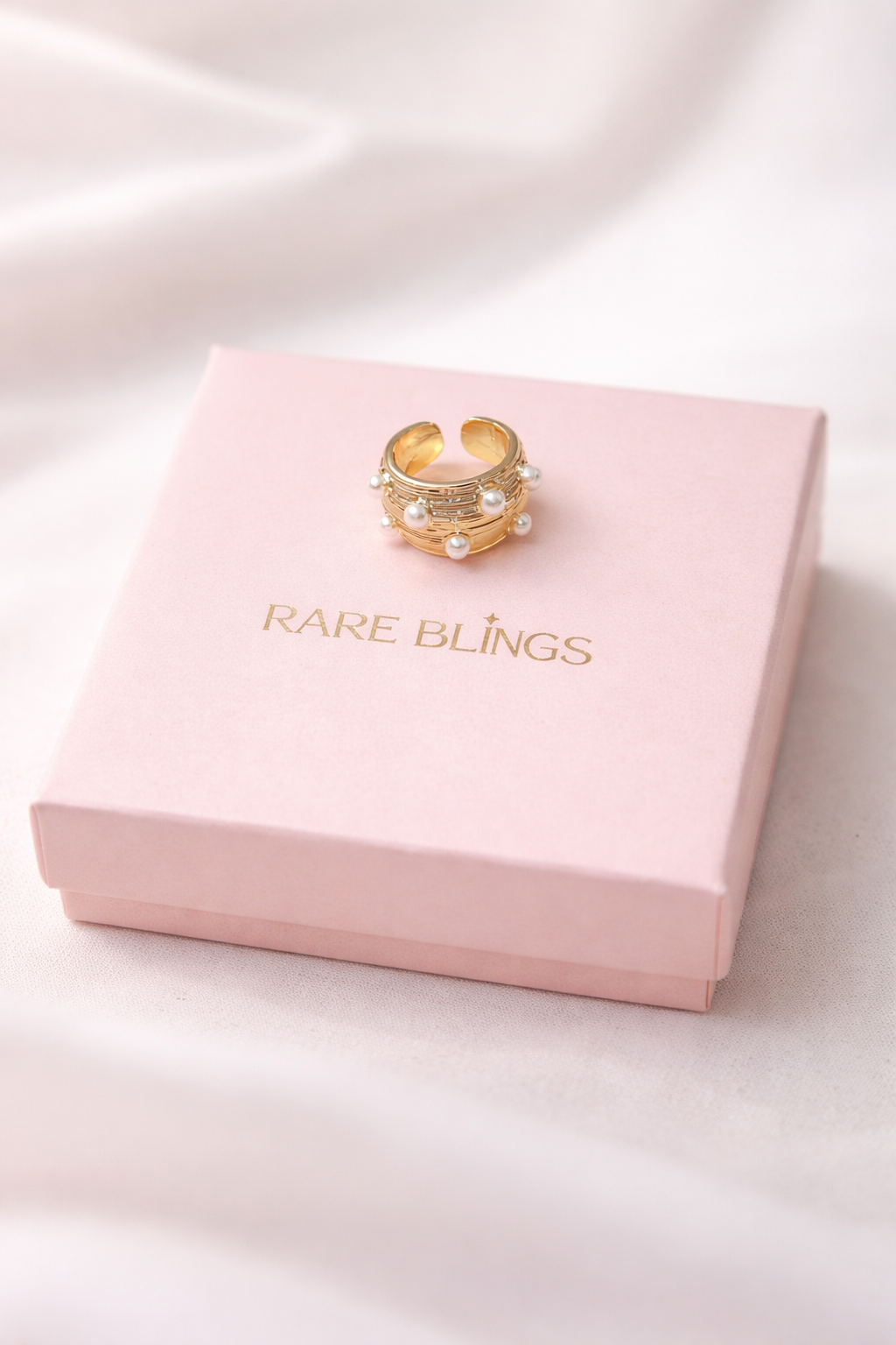 The Lustre Pearl Ring
