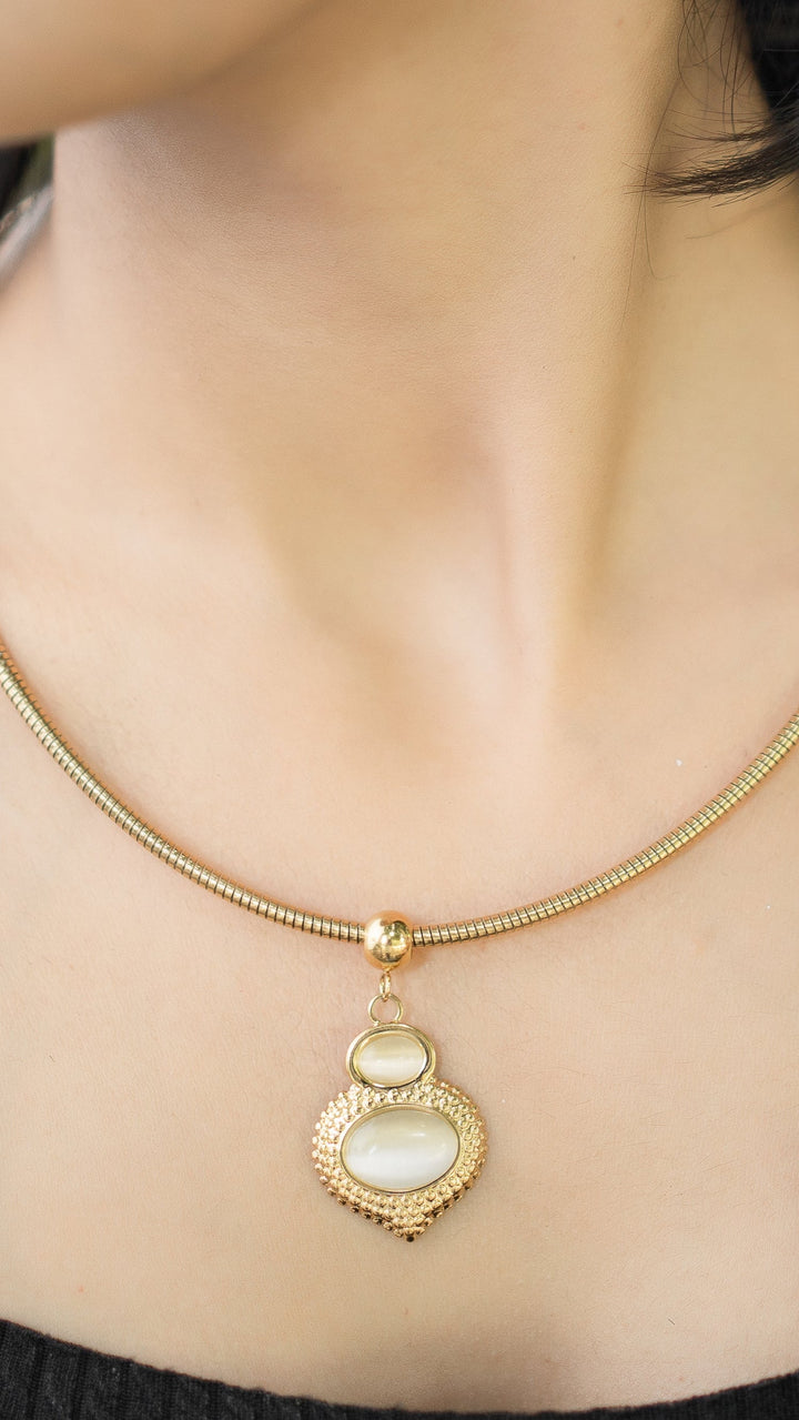 Aurora Crest Pendant With Chain