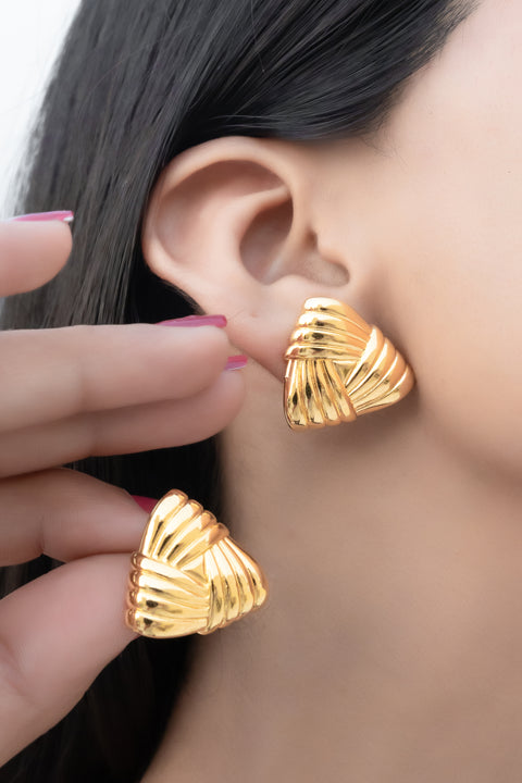 Golden Ripple Shell Studs