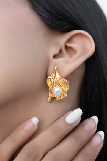 Vintage Pearl Studs