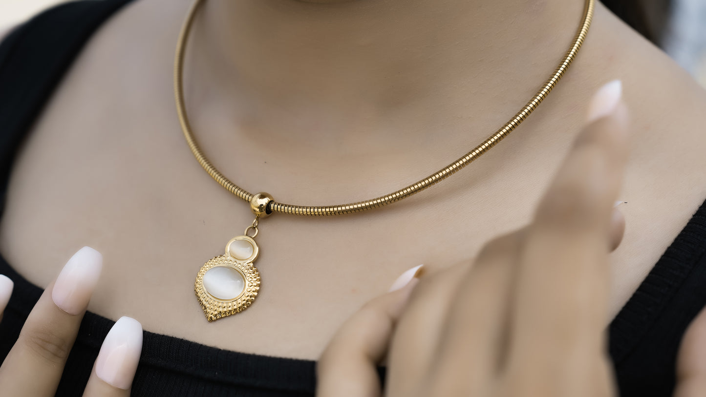 Aurora Crest Pendant With Chain