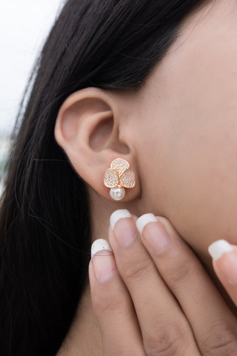 Fleur Élégance Studs