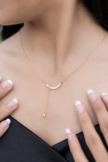 Celestia Curve Pendant With Chain