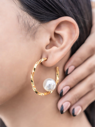 Luna Pearl Hoops