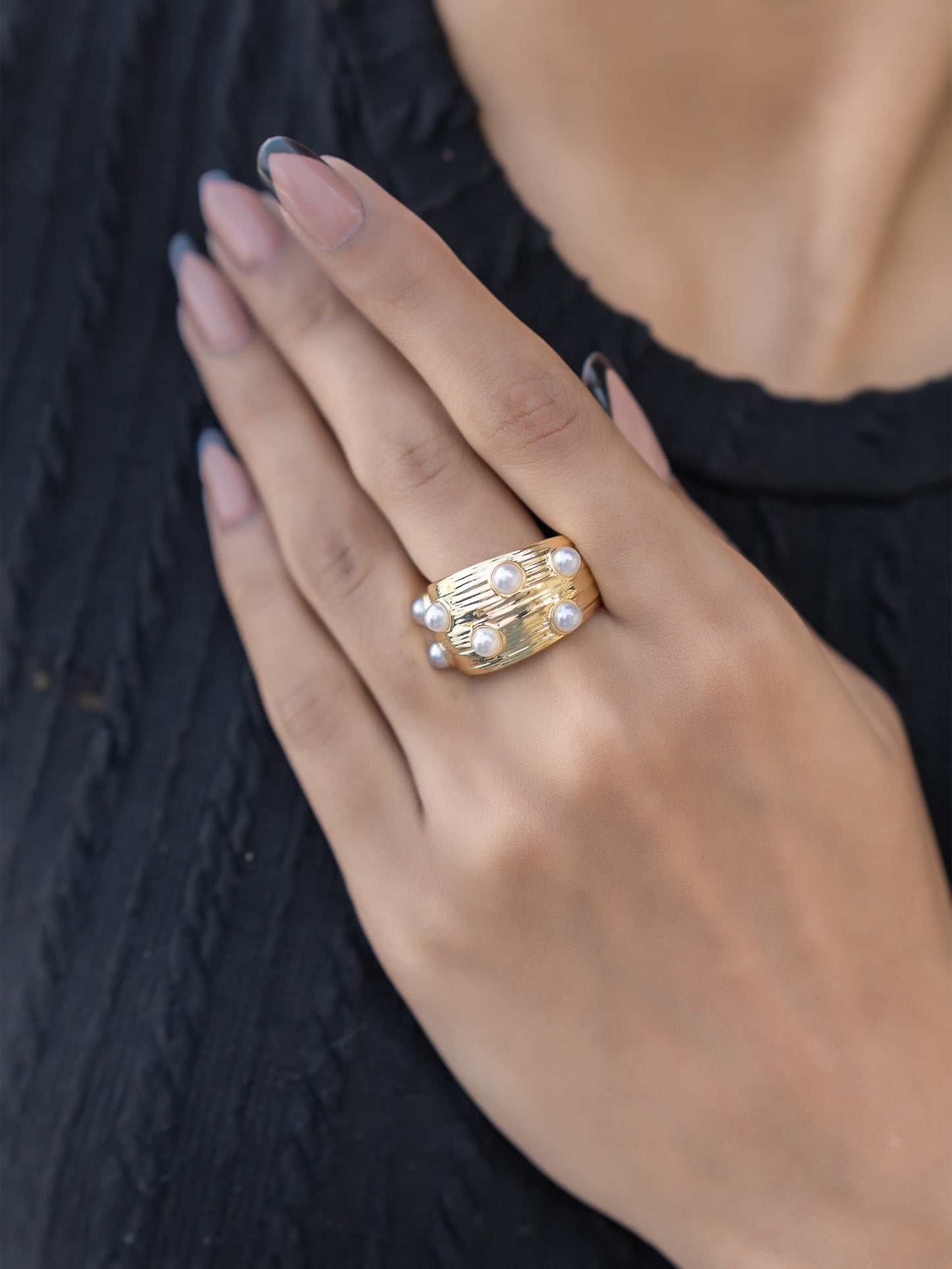 The Lustre Pearl Ring